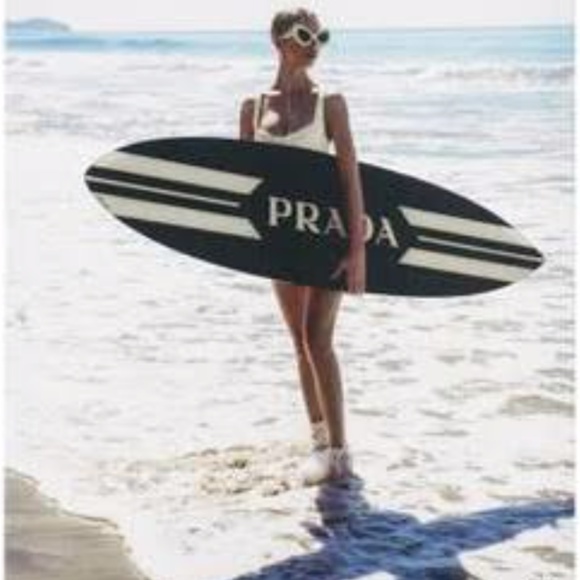 Meet your Posher, Sonya - Picture 1 of 1